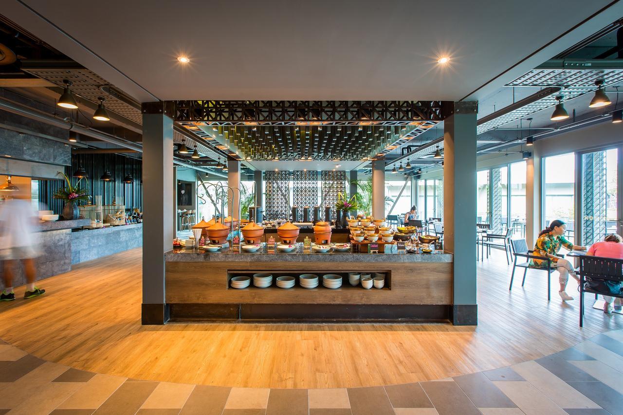 Fusion Suites Phuket Patong Экстерьер фото The interior of the lounge